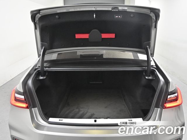 BMW 7-Series 730d xDrive M Sport