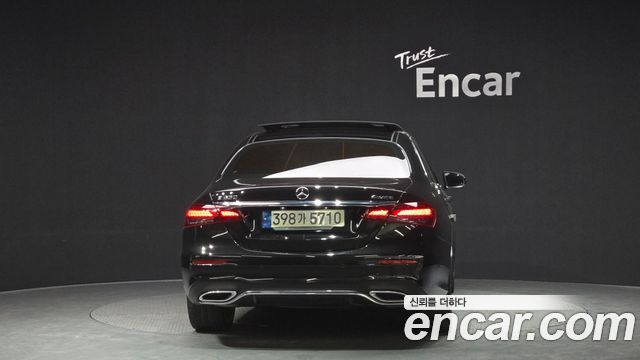 Mercedes-Benz E-Class E350 4MATIC AMG Line