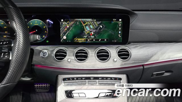 Mercedes-Benz E-Class E350 4MATIC AMG Line