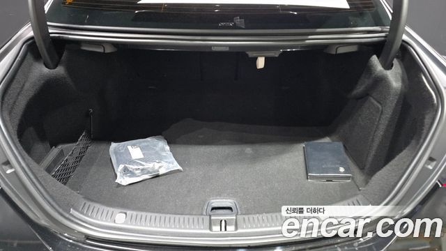 Mercedes-Benz E-Class E350 4MATIC AMG Line