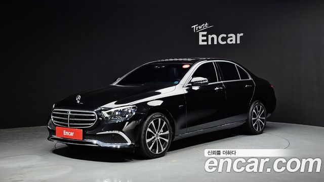 Mercedes-Benz E-Class E300e 4MATIC Exclusive