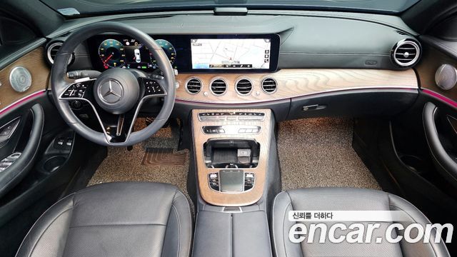 Mercedes-Benz E-Class E300e 4MATIC Exclusive