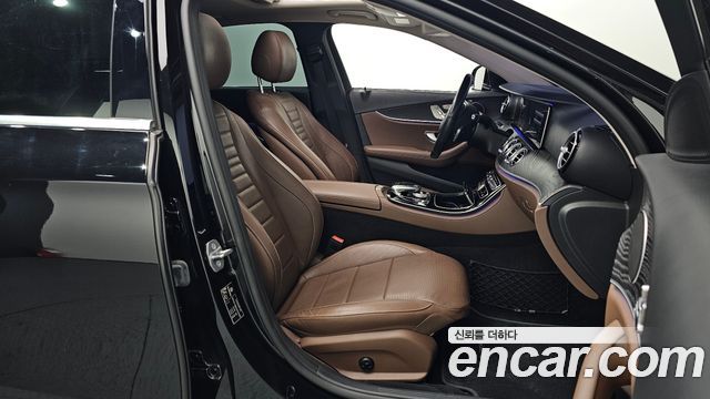 Mercedes-Benz E-Class E300 AV Intelligent Drive