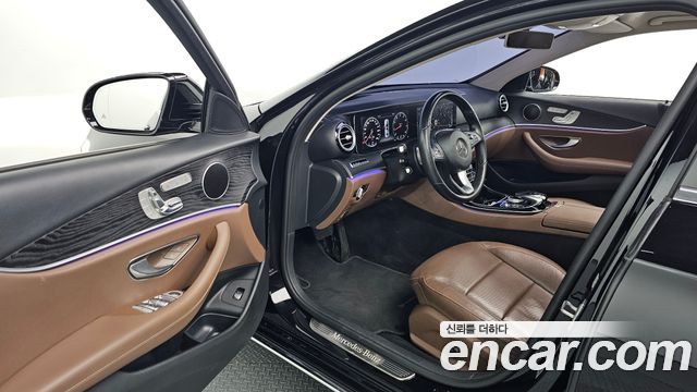 Mercedes-Benz E-Class E300 AV Intelligent Drive