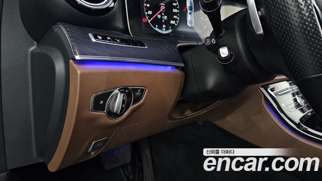 Mercedes-Benz E-Class E300 AV Intelligent Drive