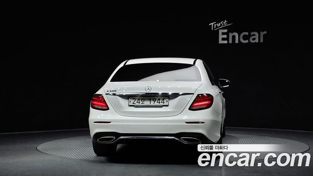 Mercedes-Benz E-Class E300 AMG Line