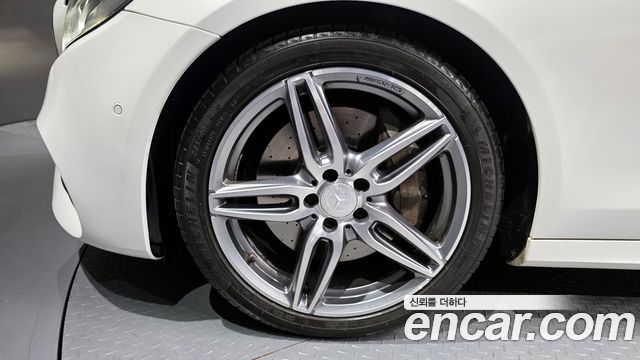 Mercedes-Benz E-Class E300 AMG Line