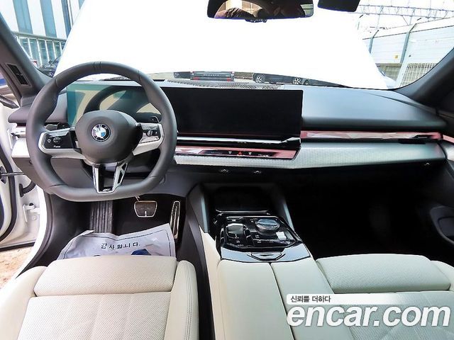 BMW 5-Series 523d M Sport