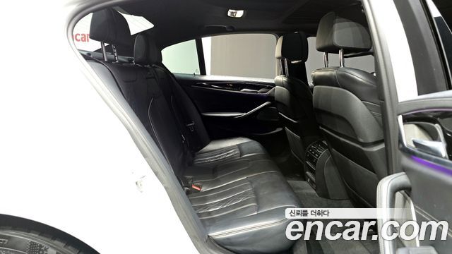 BMW 5-Series 520i M Sport
