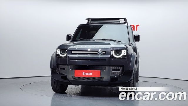 Land Rover Defender 110 P300 X-Dynamic SE