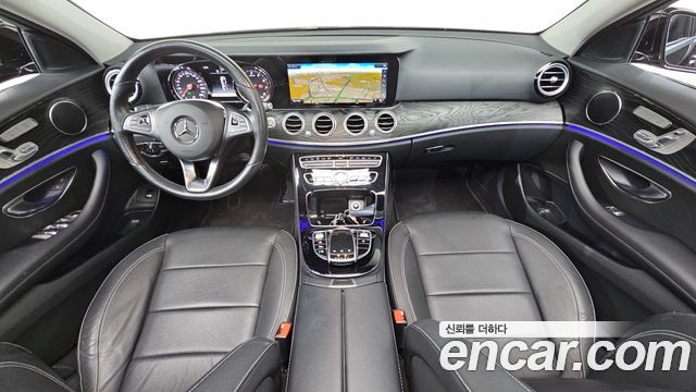 Mercedes-Benz E-Class E200 Avantgarde