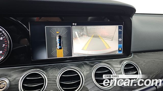 Mercedes-Benz E-Class E200 Avantgarde