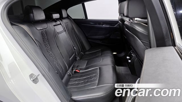 BMW 5-Series 530i M Sport Package