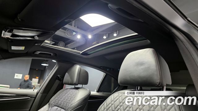 BMW 5-Series 530i M Sport Package