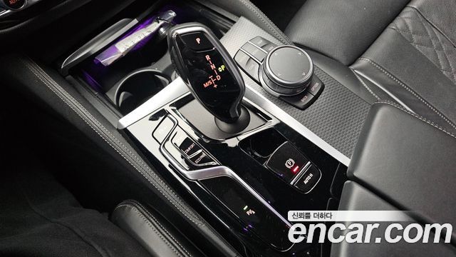 BMW 5-Series 523d M Sport