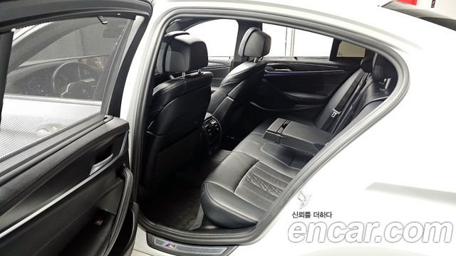 BMW 5-Series 523d M Sport