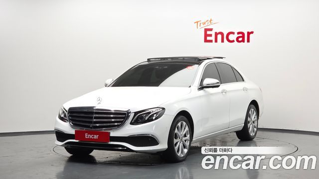 Mercedes-Benz E-Class E300 4MATIC Exclusive