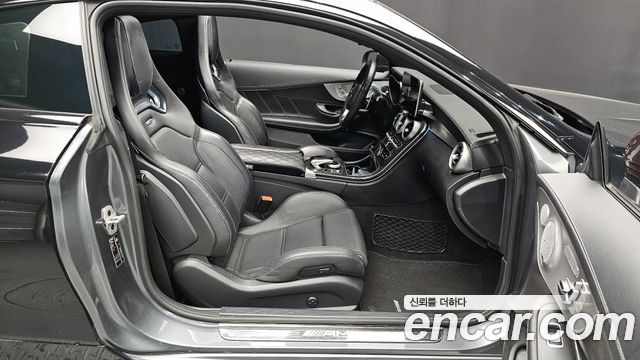 Mercedes-Benz C-Class C63 AMG Coupe