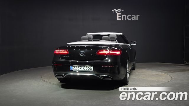 Mercedes-Benz E-Class E220d Cabriolet