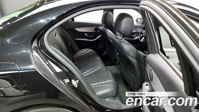 Mercedes-Benz C-Class C200 Avantgarde