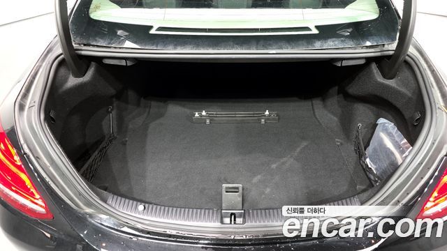 Mercedes-Benz C-Class C200 Avantgarde