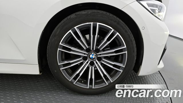 BMW 3-Series 320i M Sport