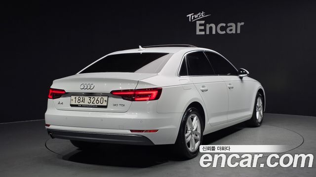 Audi A4 30 TDI Premium