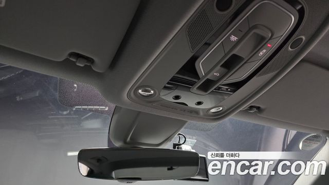 Audi A4 30 TDI Premium