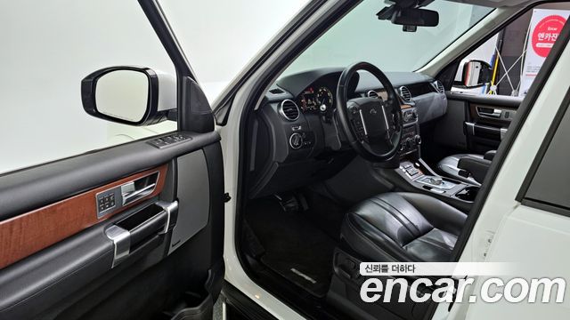 Land Rover Discovery 3.0 SDV6 SE