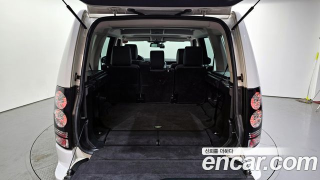 Land Rover Discovery 3.0 SDV6 SE
