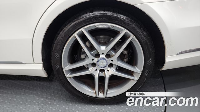 Mercedes-Benz E-Class E250 BlueTec 4MATIC AV
