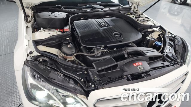 Mercedes-Benz E-Class E250 BlueTec 4MATIC AV