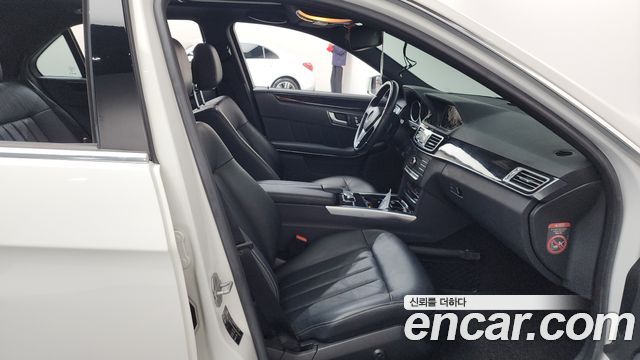 Mercedes-Benz E-Class E250 BlueTec 4MATIC AV