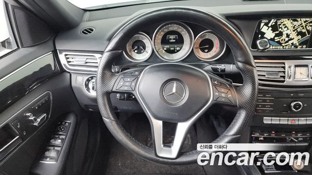 Mercedes-Benz E-Class E250 BlueTec 4MATIC AV