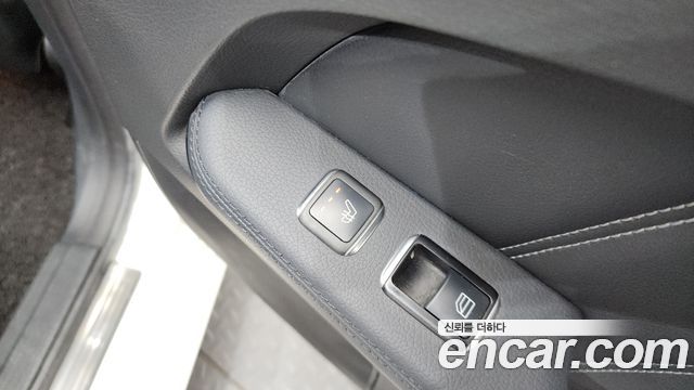 Mercedes-Benz E-Class E250 BlueTec 4MATIC AV