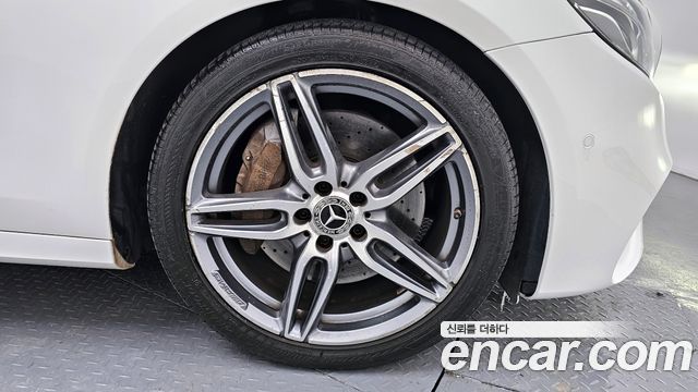 Mercedes-Benz E-Class E300 AMG Line