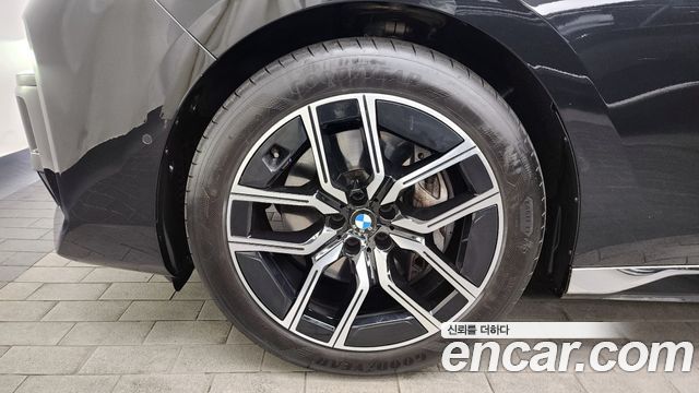 BMW 7-Series 740i xDrive M Sport