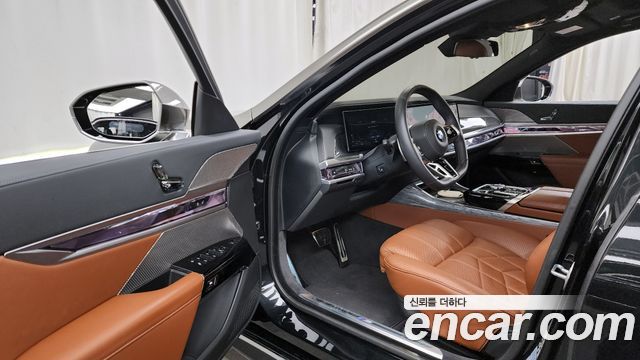 BMW 7-Series 740i xDrive M Sport