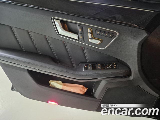 Mercedes-Benz E-Class E220 Bluetec Avantgarde
