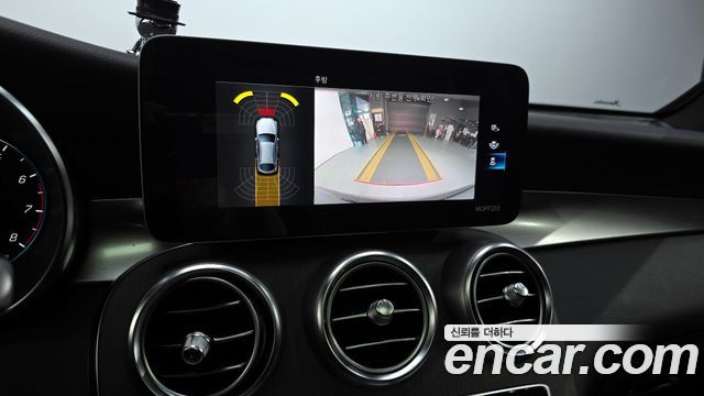 Mercedes-Benz GLC-Class GLC300 4MATIC Premium Coupe