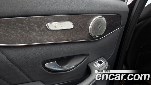 Mercedes-Benz GLC-Class GLC300 4MATIC Premium Coupe