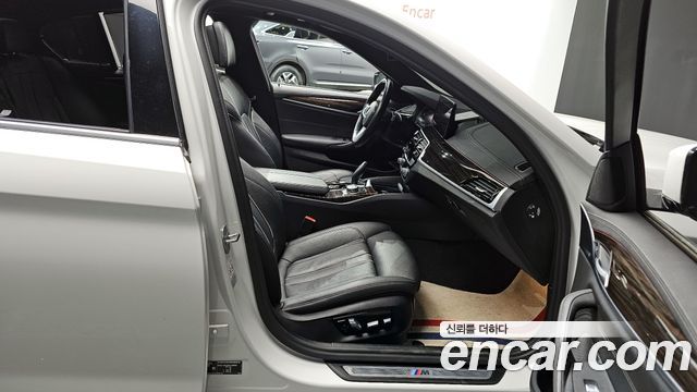BMW 5-Series 520i M Sport