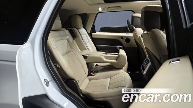 Land Rover Range Rover Sport 3.0 SDV6 HSE Dynamic