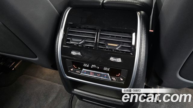 BMW XM 4.4