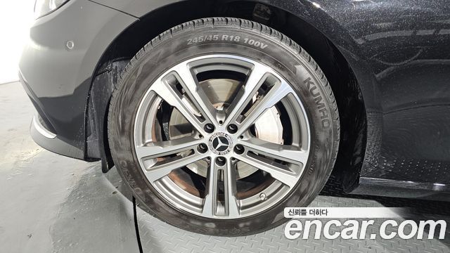 Mercedes-Benz E-Class E350 4MATIC Avantgarde