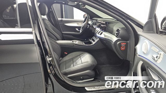 Mercedes-Benz E-Class E350 4MATIC Avantgarde