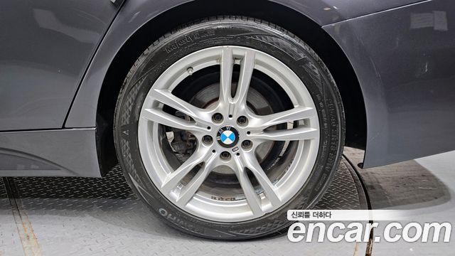 BMW 3-Series 330i M Sport