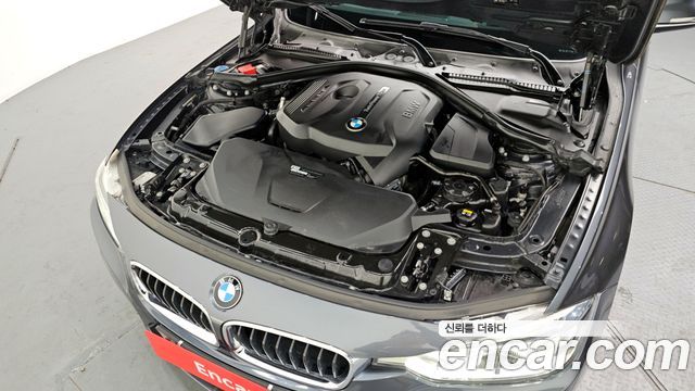 BMW 3-Series 330i M Sport