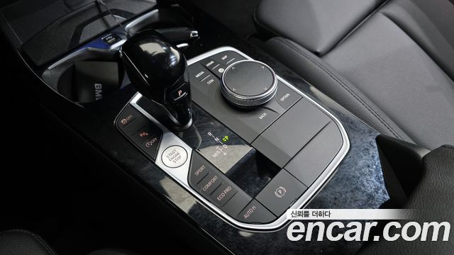 BMW 2-Series 220i Advantage