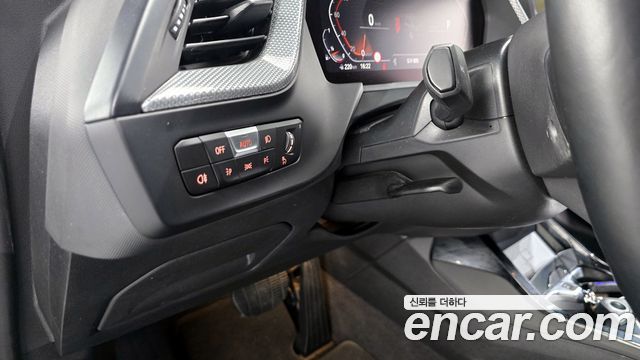 BMW 2-Series 220i Advantage